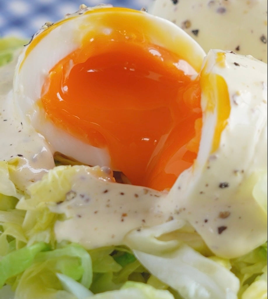 ゆで卵がごちそうになる「春キャベツたっぷり “ウフマヨ”」