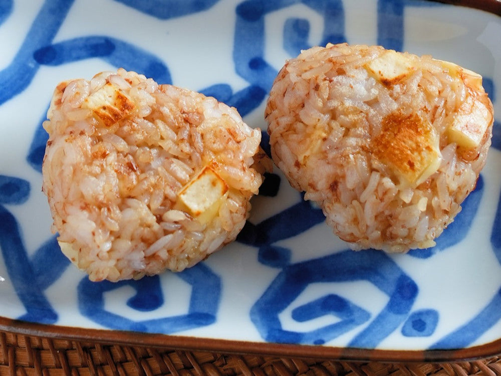 そのまんまより、おいしさ桁違い「 焼きねこまんまおにぎり」