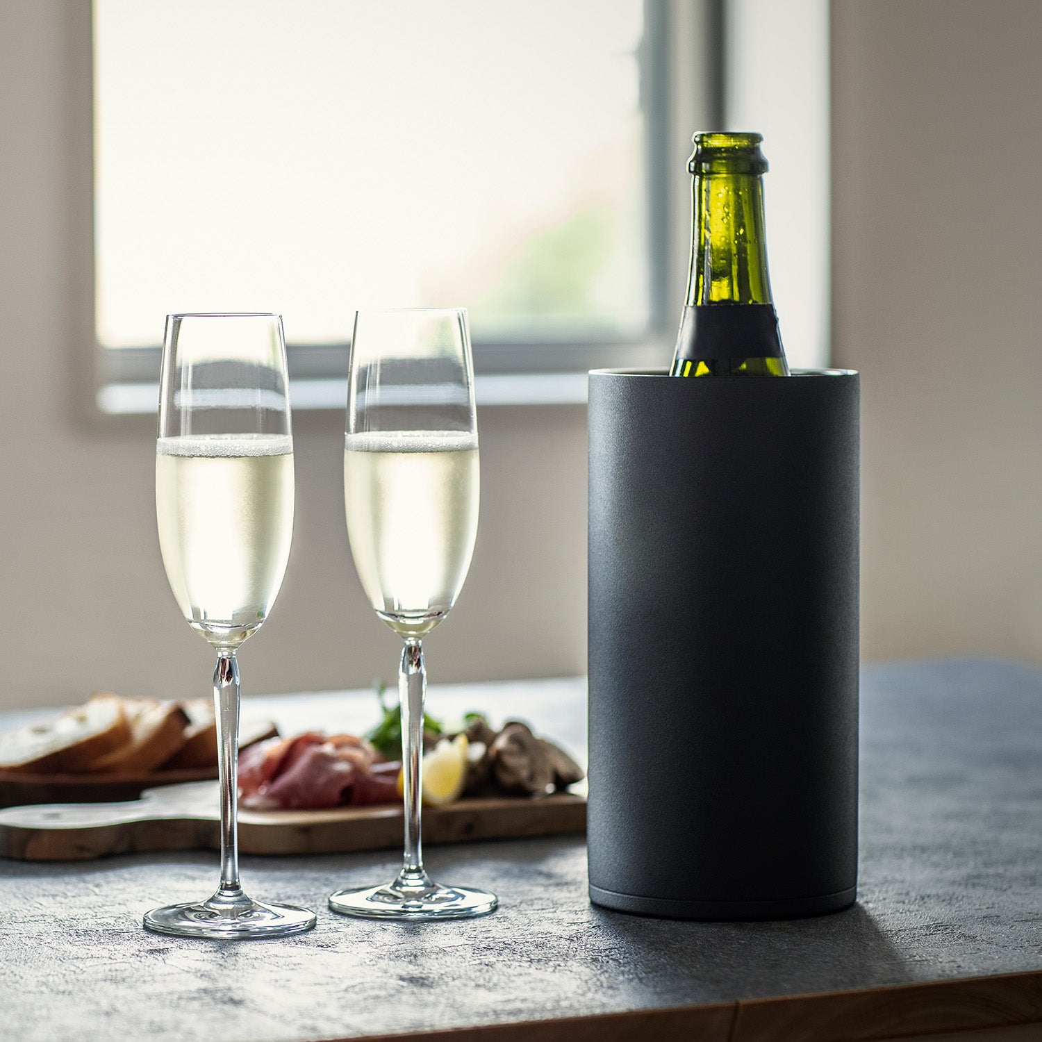 魔法瓶構造のワインクーラー / ブラック