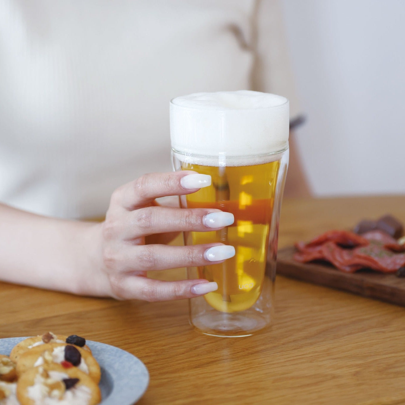 ビールの泡を楽しむ耐熱グラス