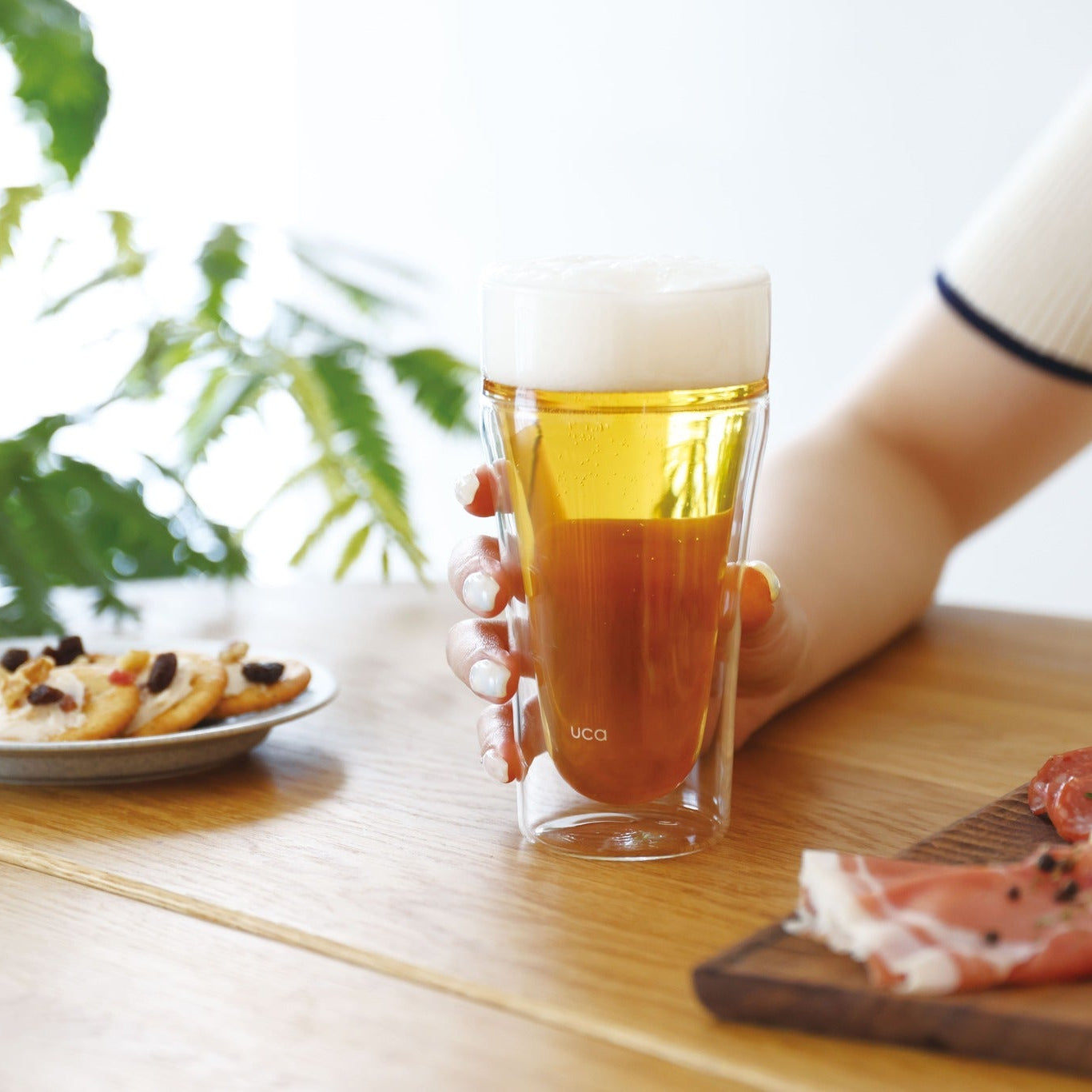 ビールの泡を楽しむ耐熱グラス