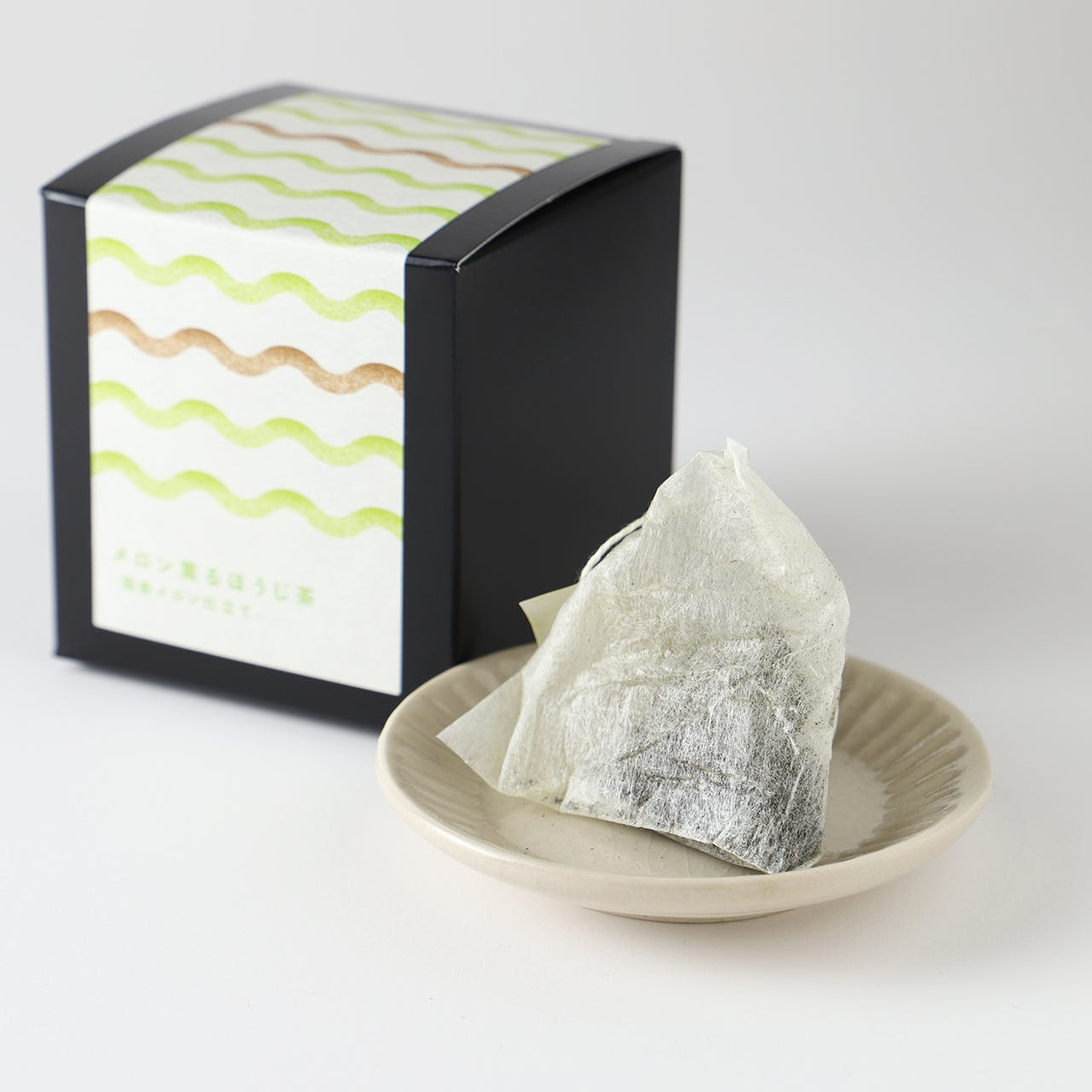 メロン薫るほうじ茶 -国産メロン仕立て-