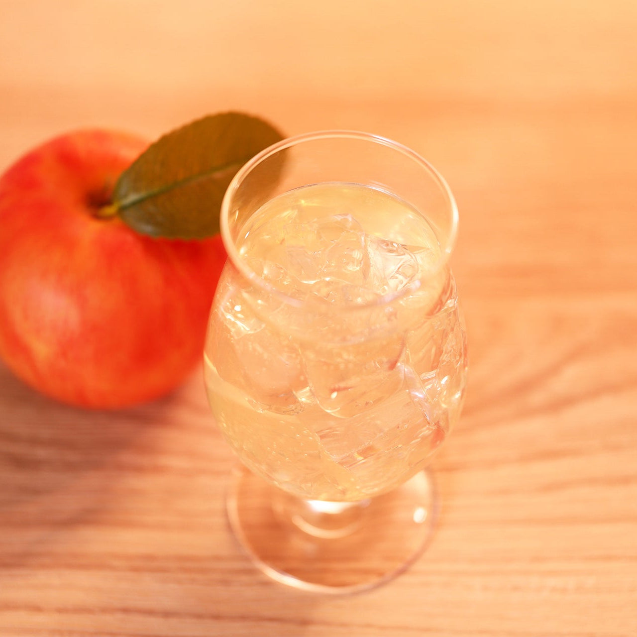 贅のりんご蜂蜜サワー