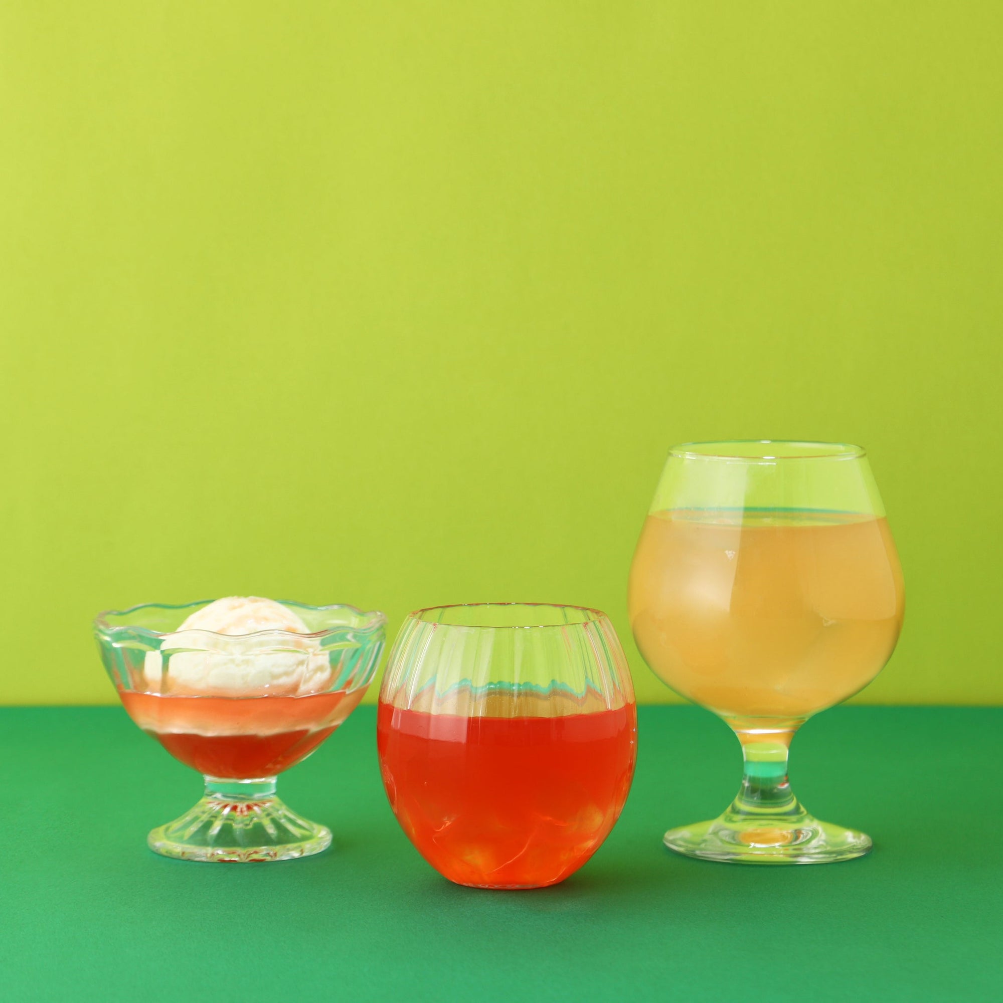 【モール】まるころ飲み比べセット ベリー/ピーチ