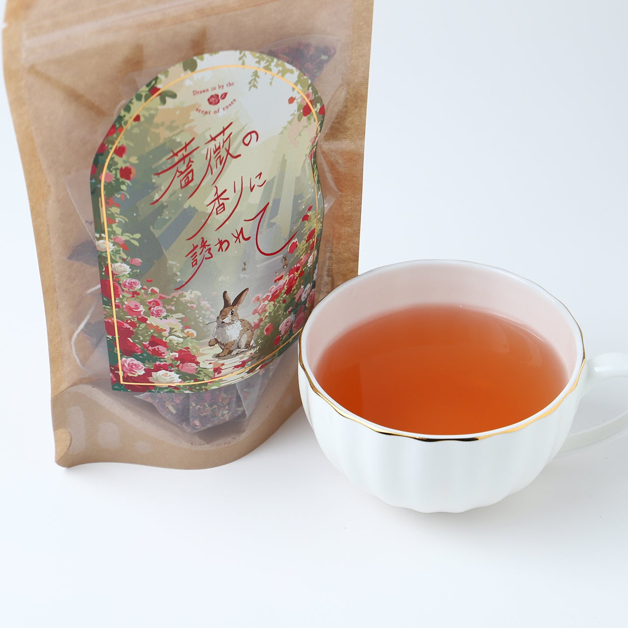 薔薇の香りに誘われて