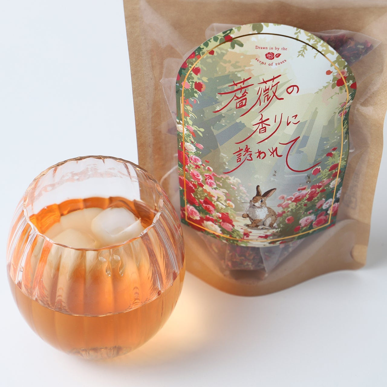 薔薇の香りに誘われて