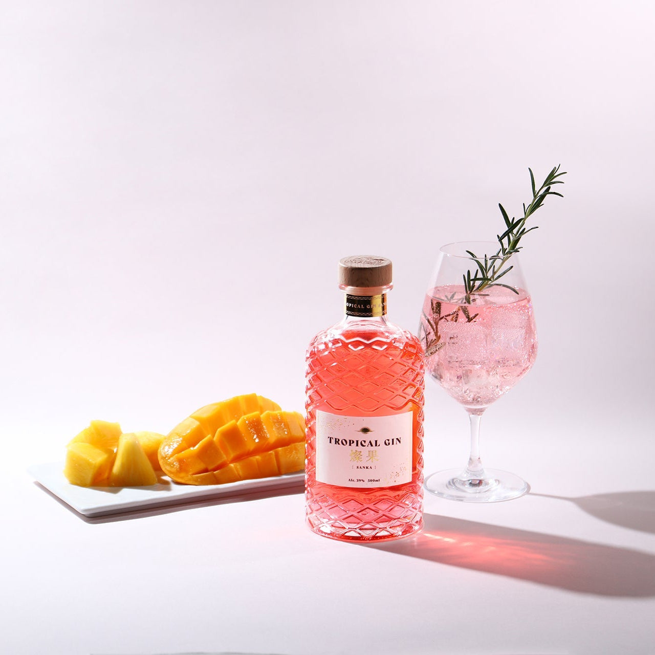 TROPICAL GIN 燦果 -sanka-