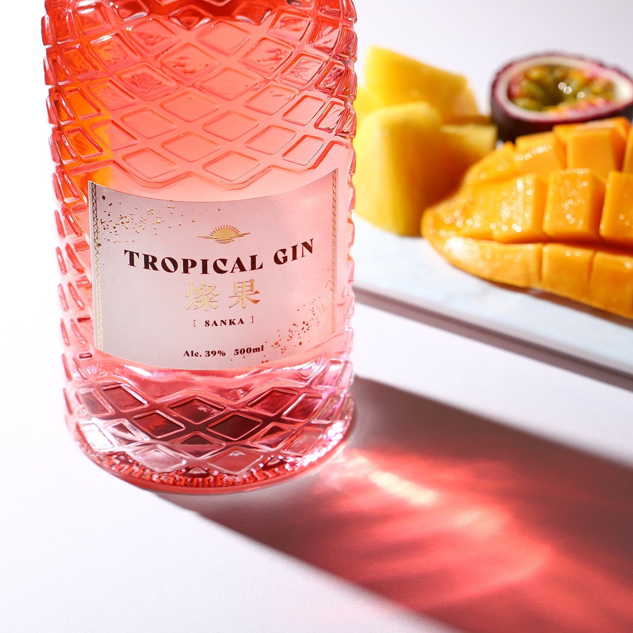 TROPICAL GIN 燦果 -sanka-