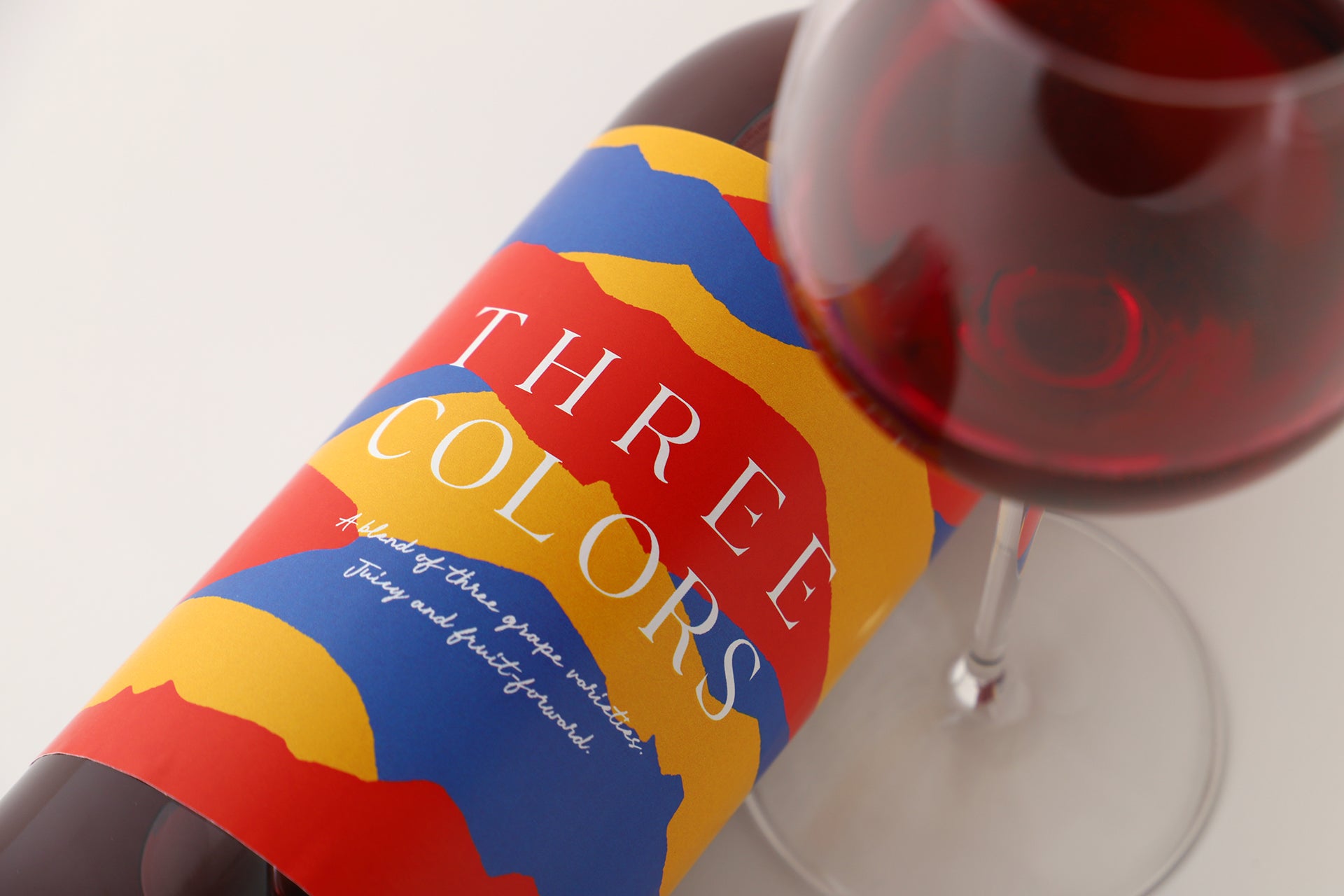 THREE COLORS | 岩手県のワイン | クラフト酒・日本酒の通販ならKURAND