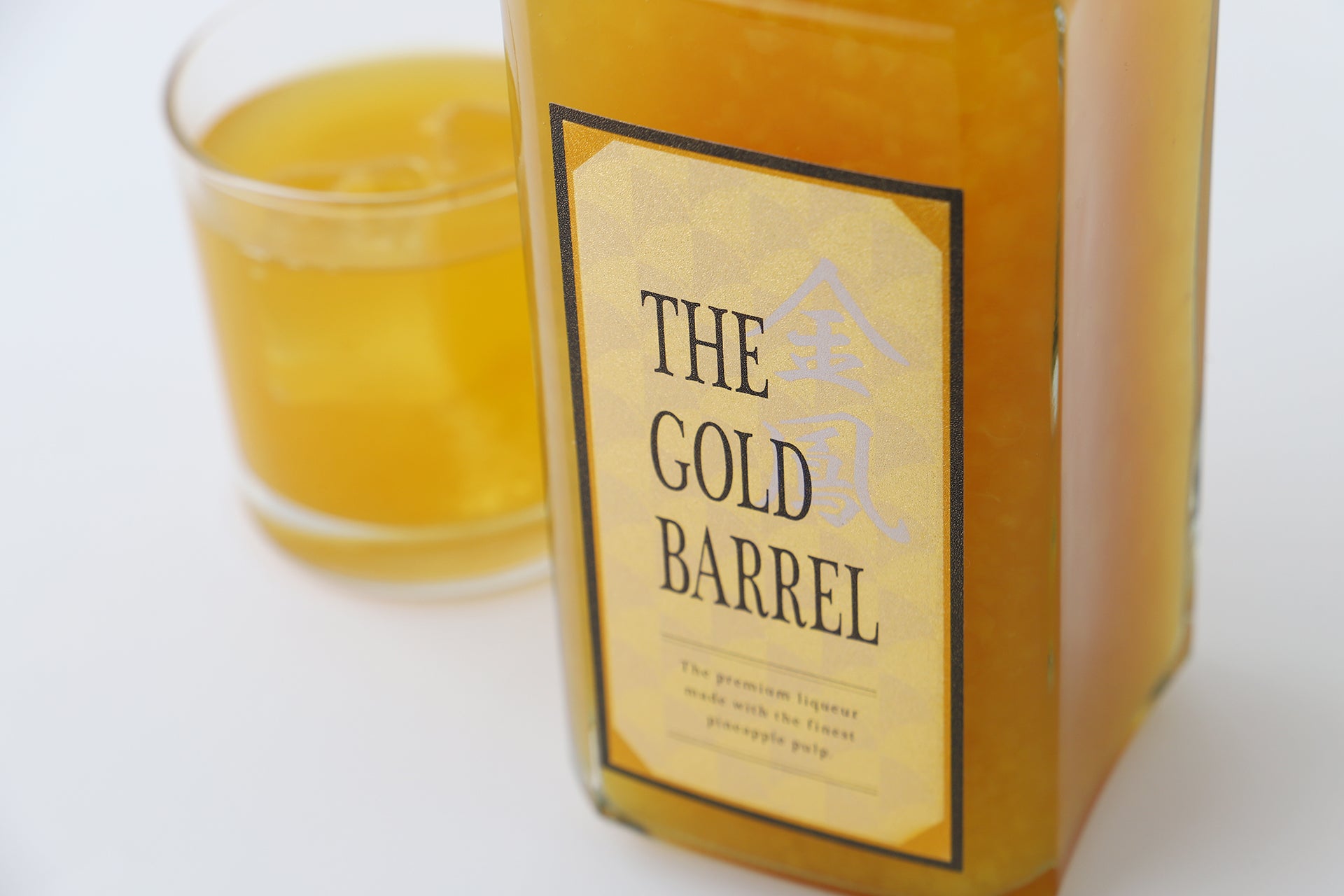 金鳳 -THE GOLD BARREL- | 鳥取県の果実酒 | クラフト酒・日本酒の通販