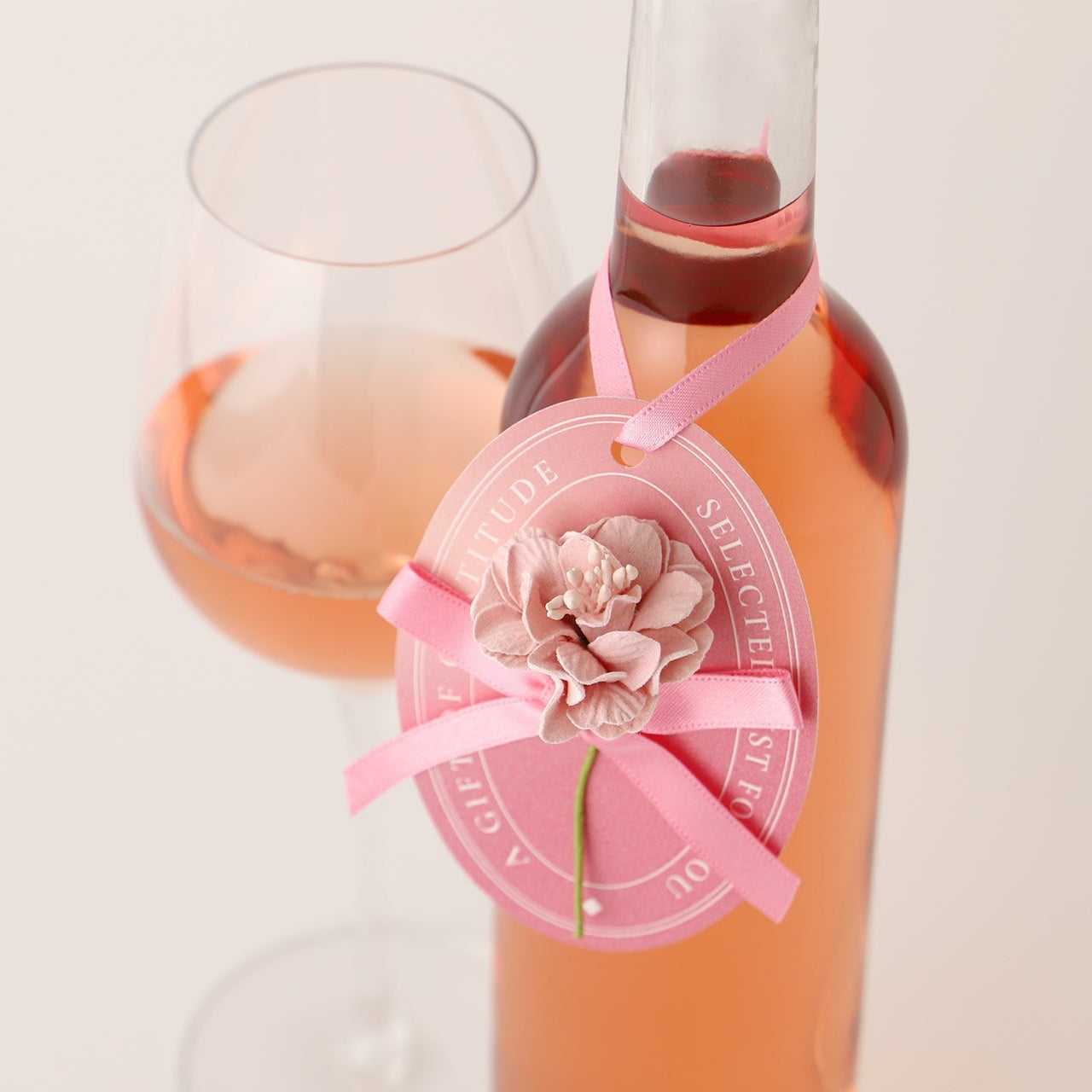 花贈るロゼワイン