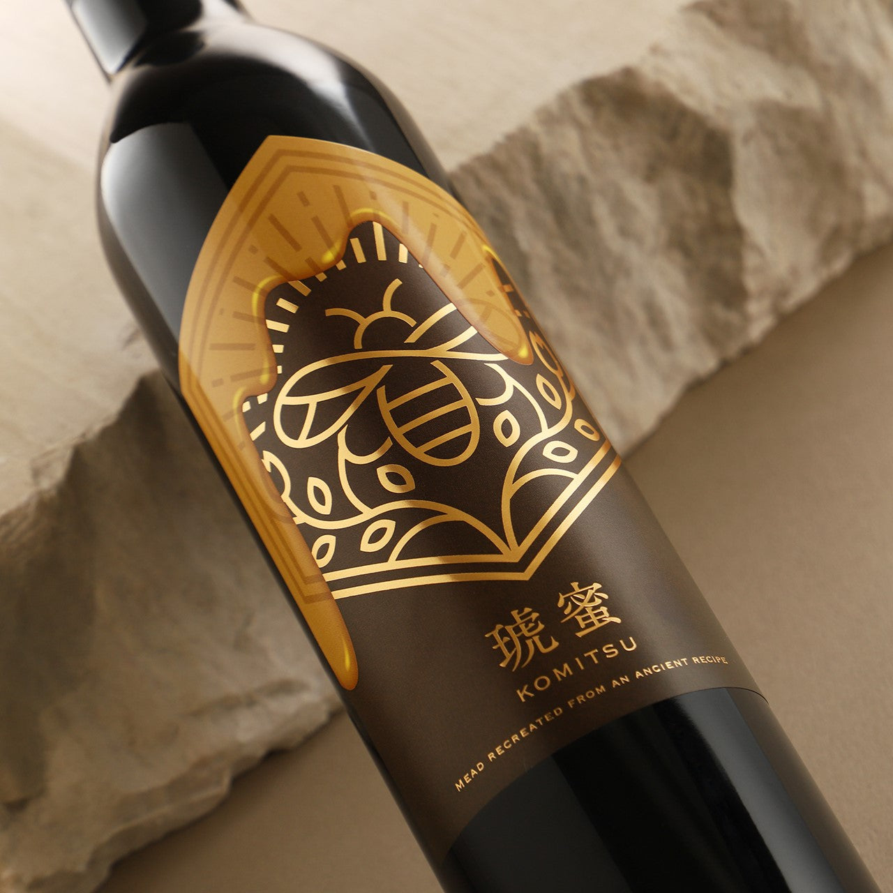 古代のレシピを基に再現したミード「琥蜜 -komitsu-」