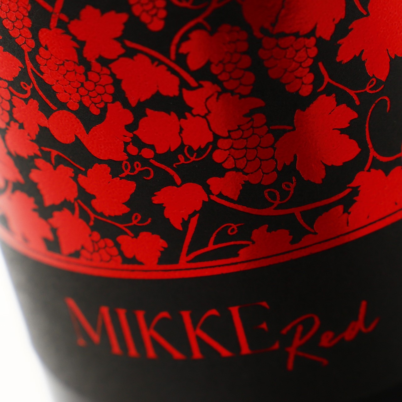 MIKKE -Red-