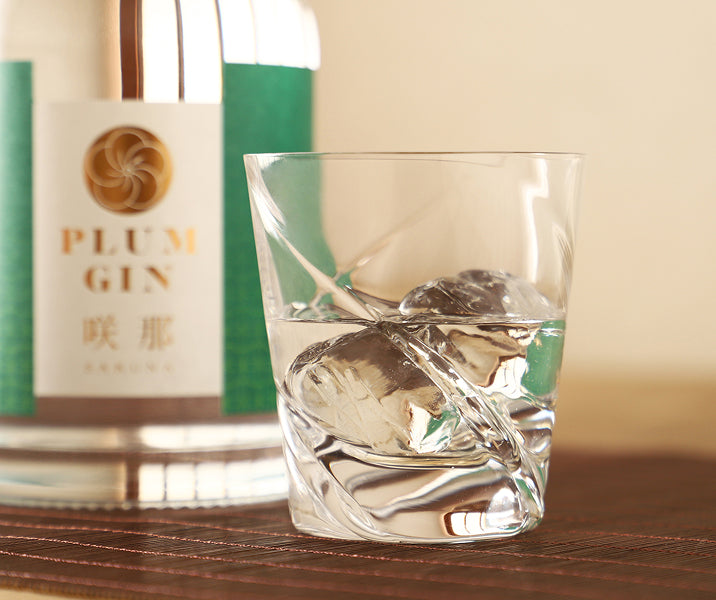 PLUM GIN 咲那 -sakuna- | クラフト酒・日本酒の通販ならKURAND