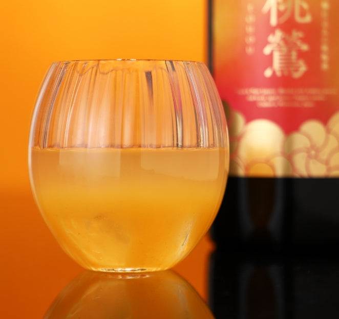 大吟醸仕込みの桃梅酒 -桃鶯 touou-